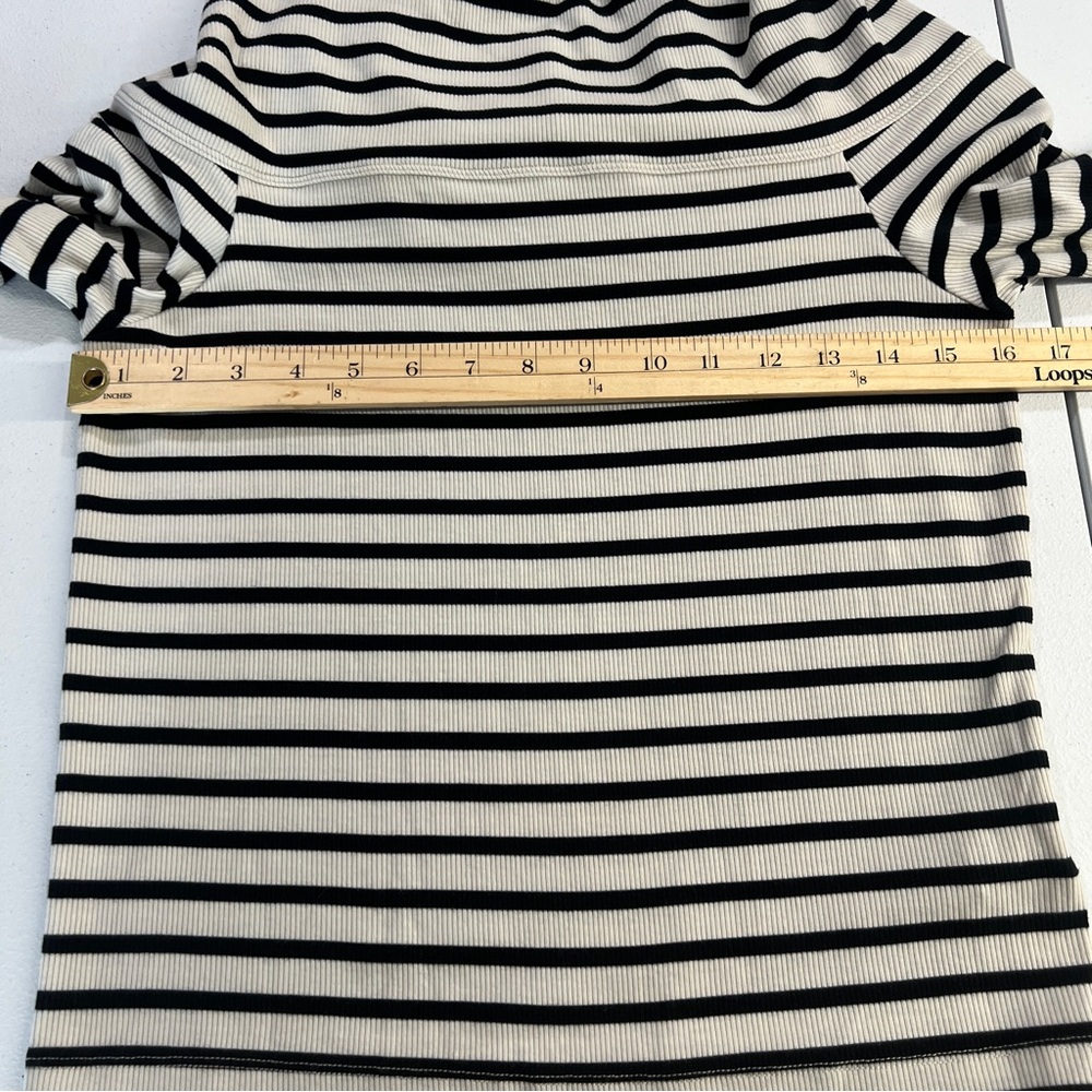 American Eagle Ribbed Black & White Striped Off-Shoulder Long Sleeve Crop Top L - Picture 11 of 12